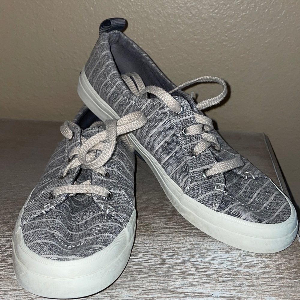 Sperrys striped resort sneakers